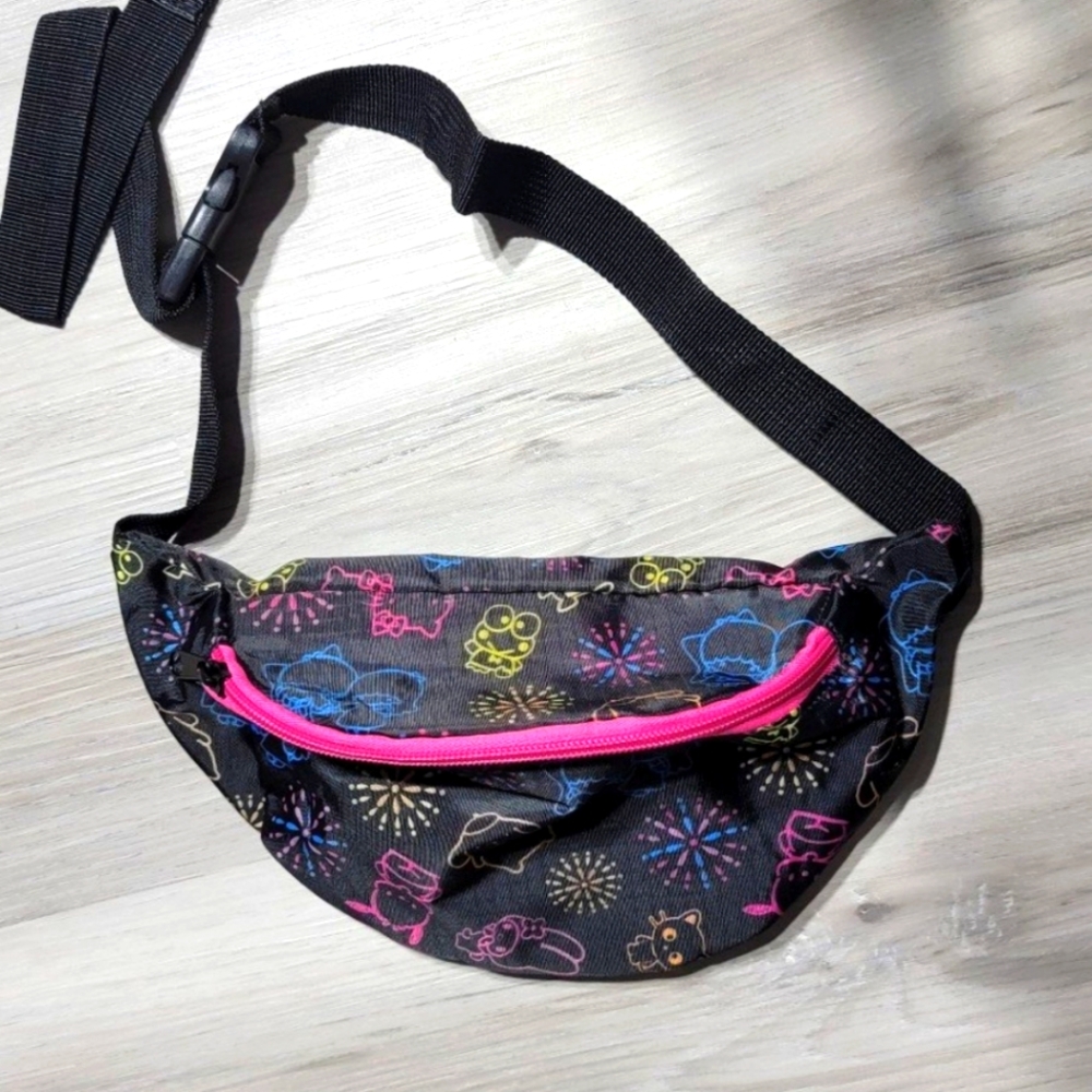 NEW Hello Kitty Sanrio fanny pack bag